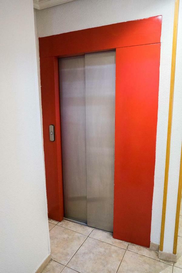 דירות Piso Moderno Centro מדריד מראה חיצוני תמונה